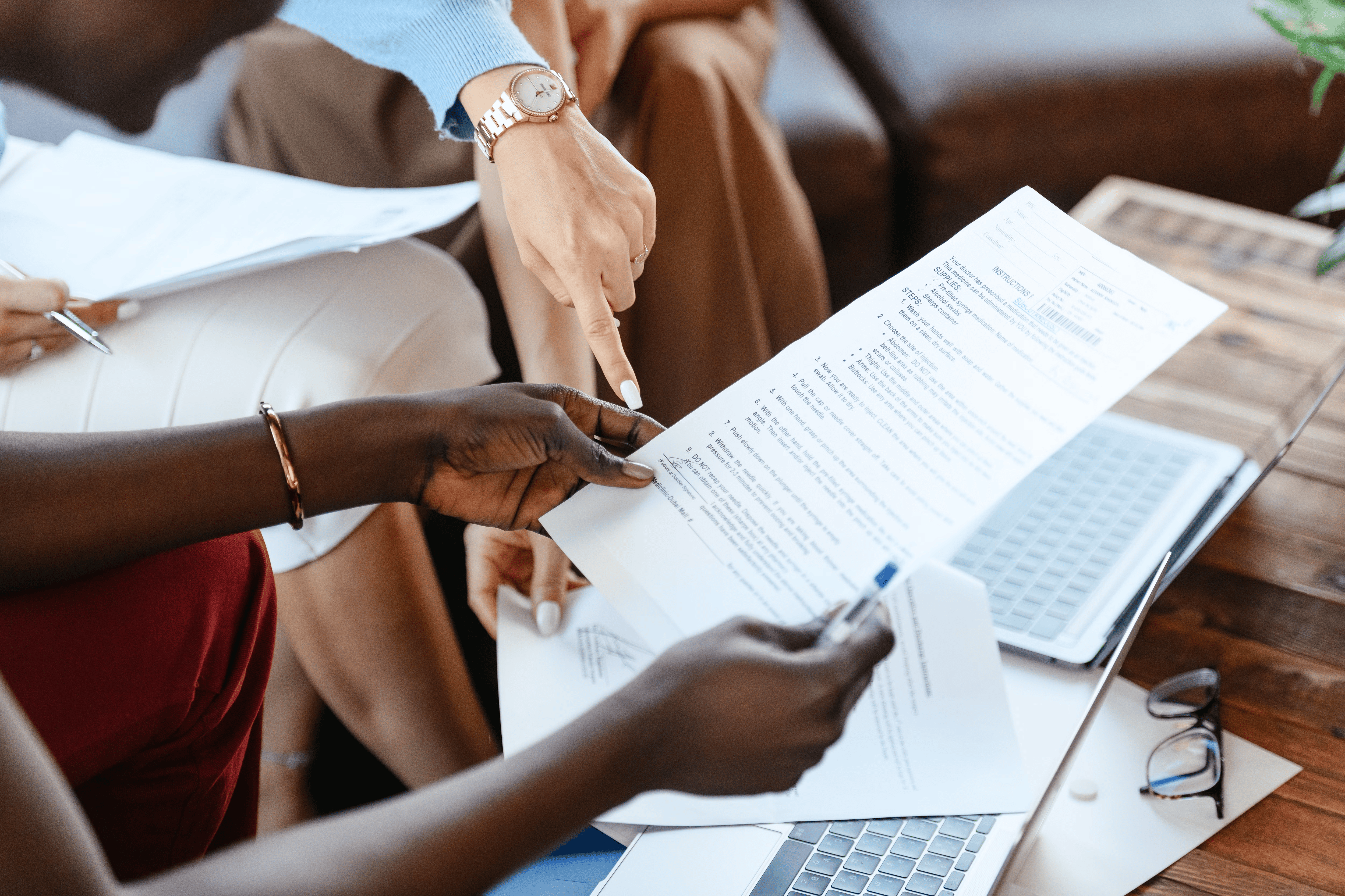 Travel Contract Review Guide for Therapist (2026)